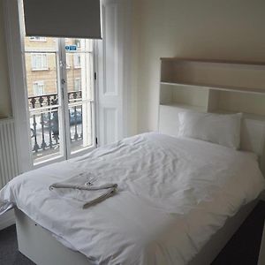 Kamer met een King Size Bed